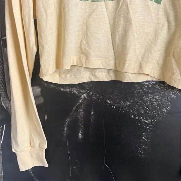 PINK Victoria's Secret Yellow Laguna Beach Long Sleeve Cropped Tee Shirt Large - Picture 4 of 6